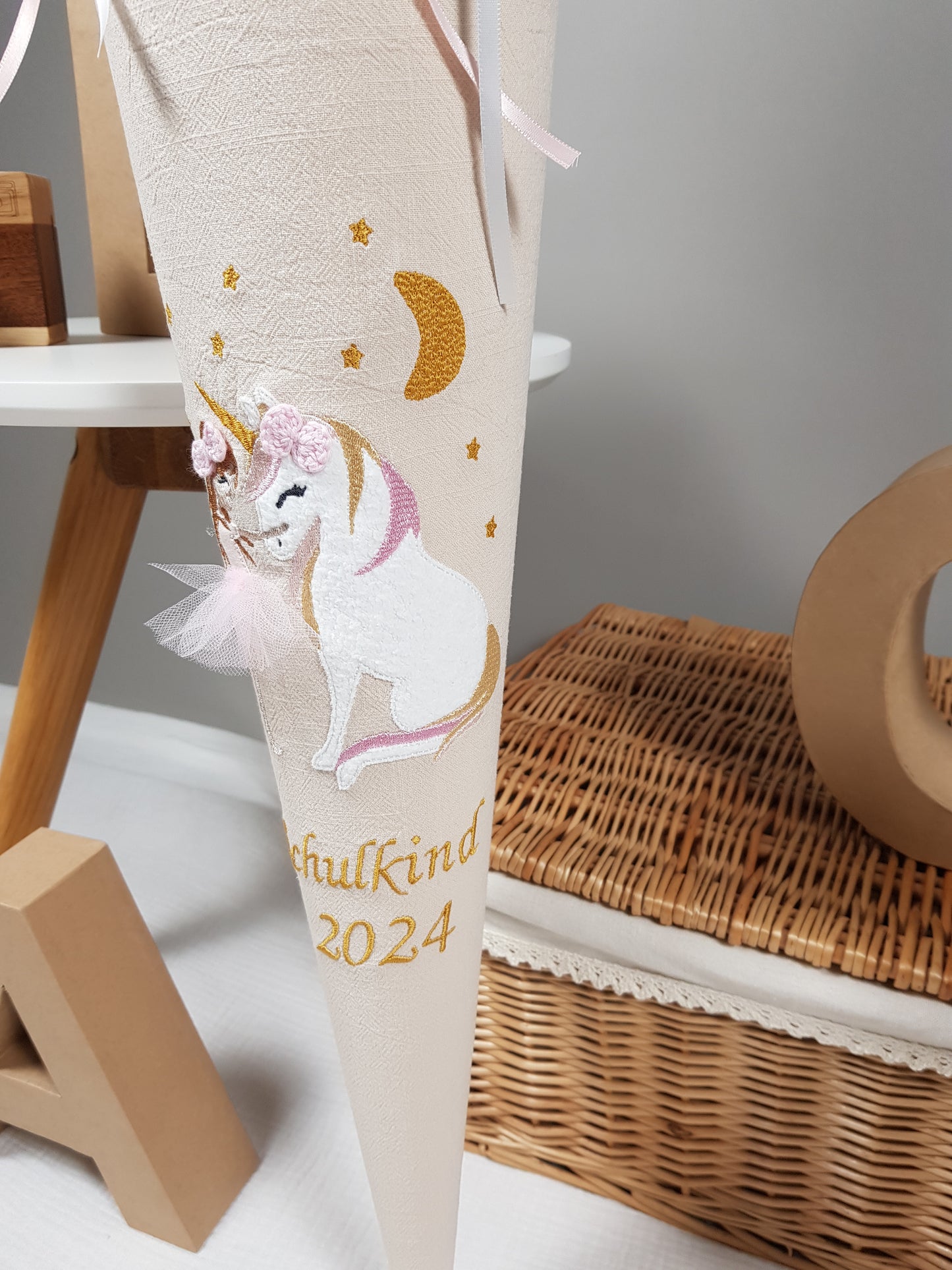 Schultüte Mädchen mit Einhorn