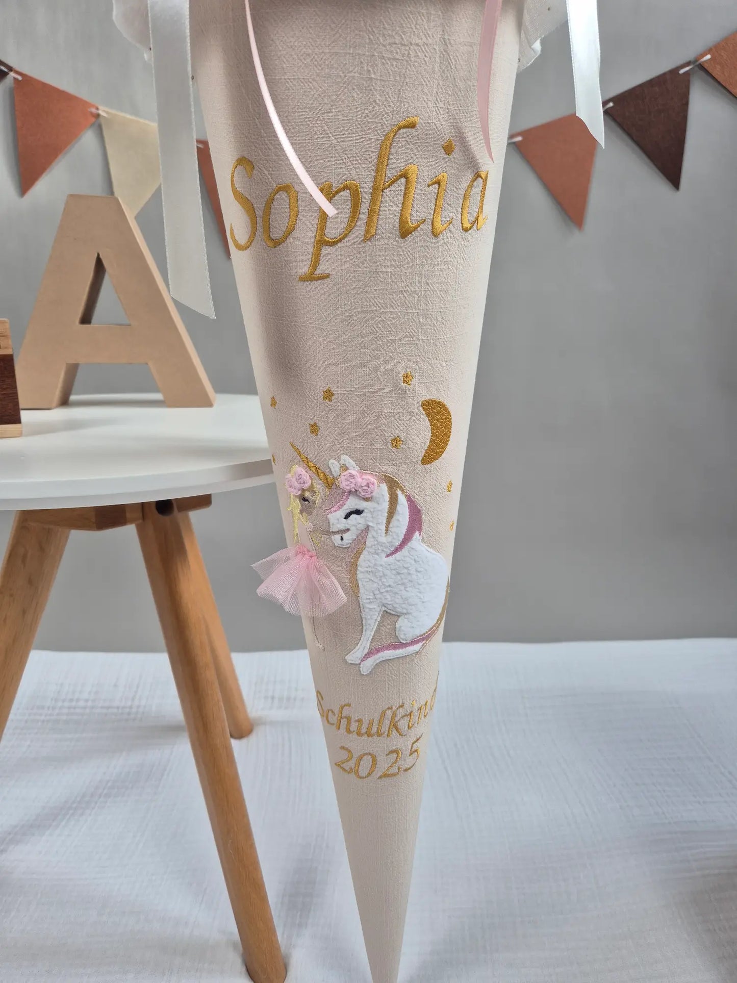 Schultüte Mädchen mit Einhorn