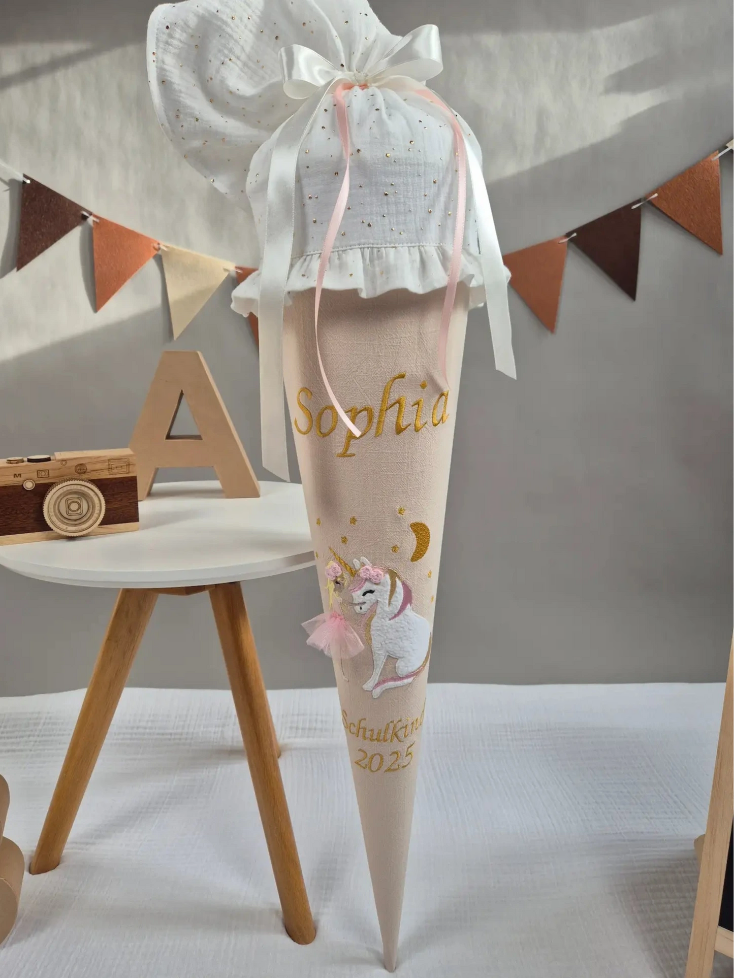 Schultüte Mädchen mit Einhorn