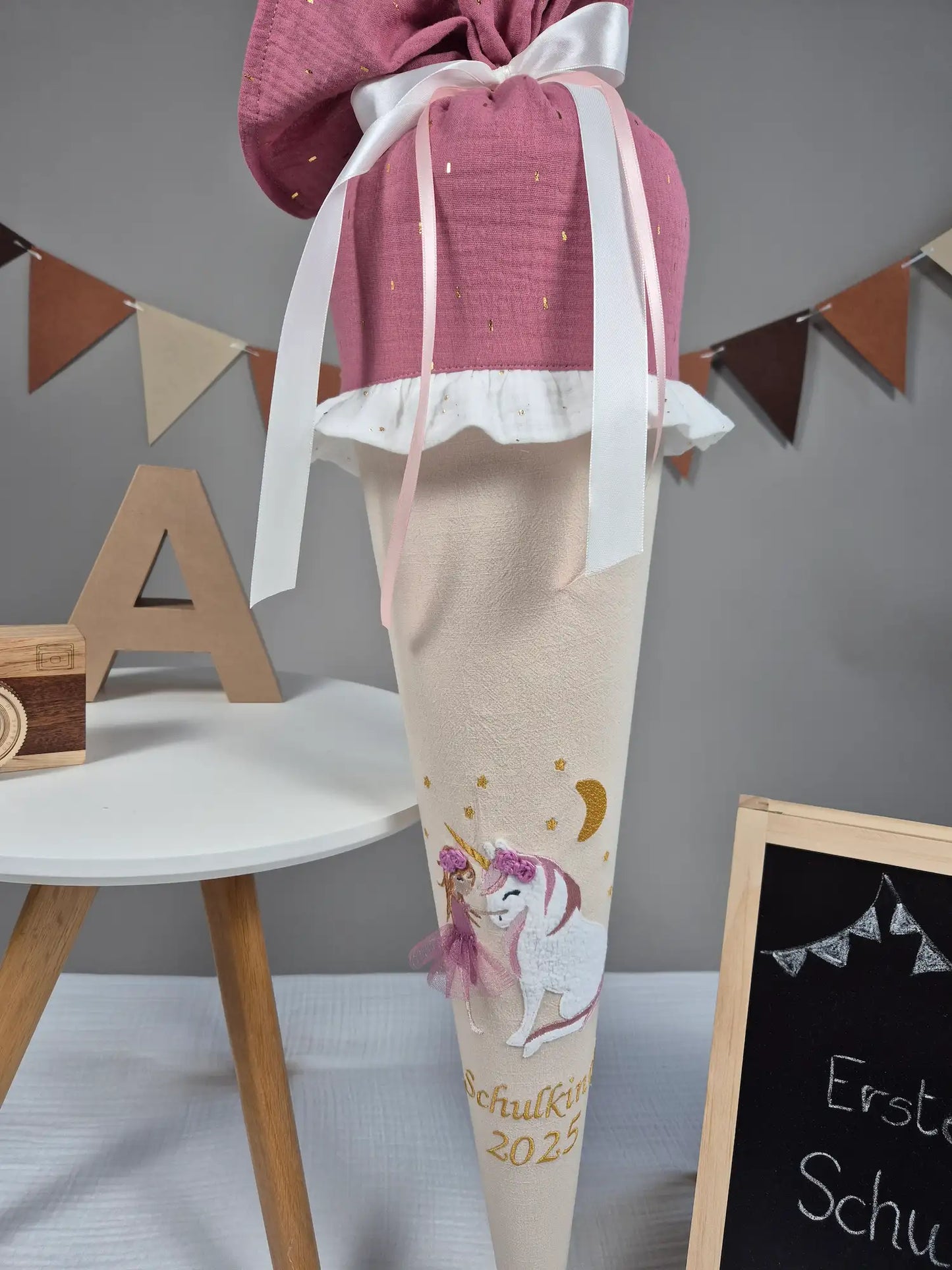 Schultüte Mädchen mit Einhorn