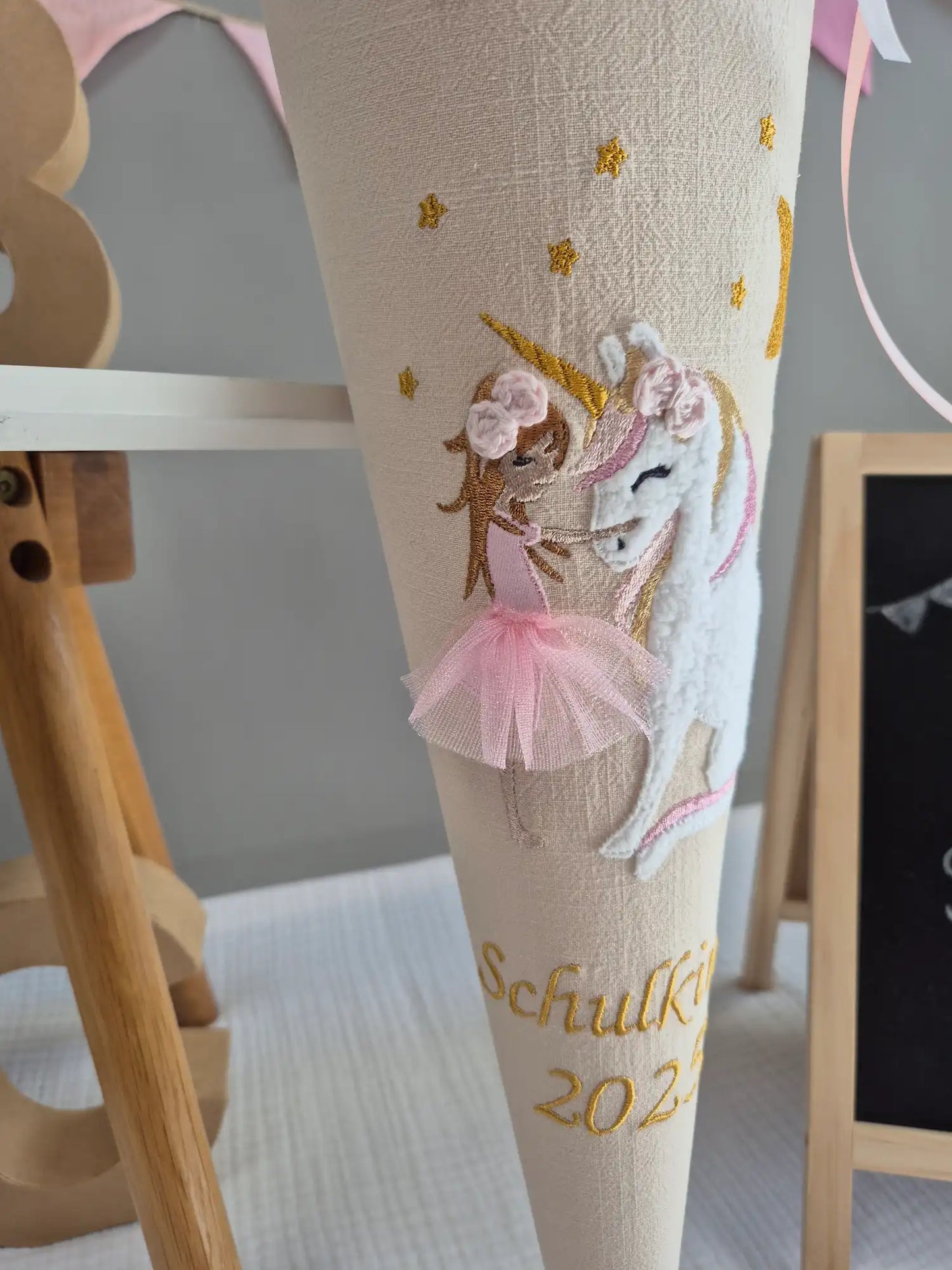 Schultüte Mädchen mit Einhorn