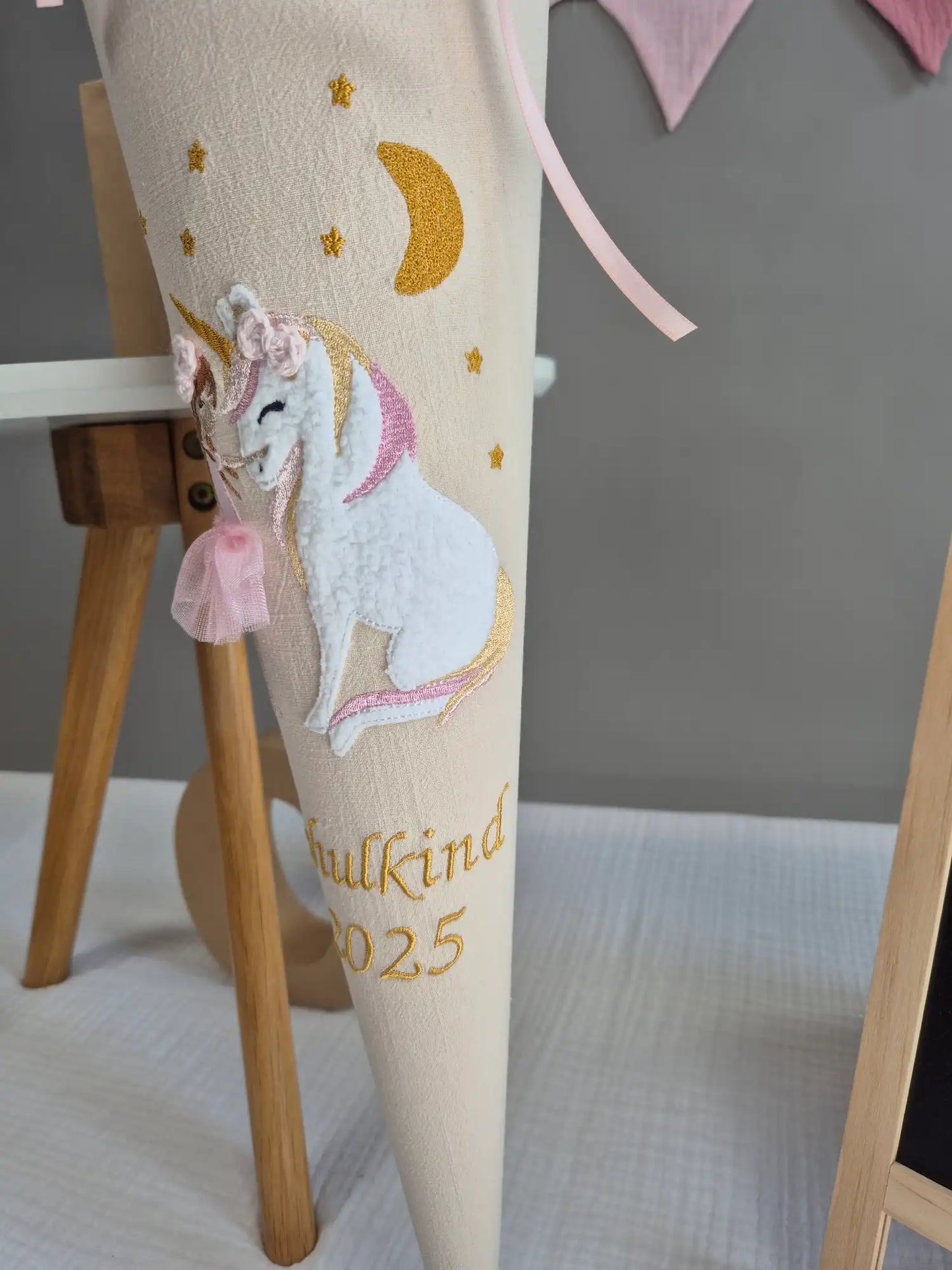 Schultüte Mädchen mit Einhorn