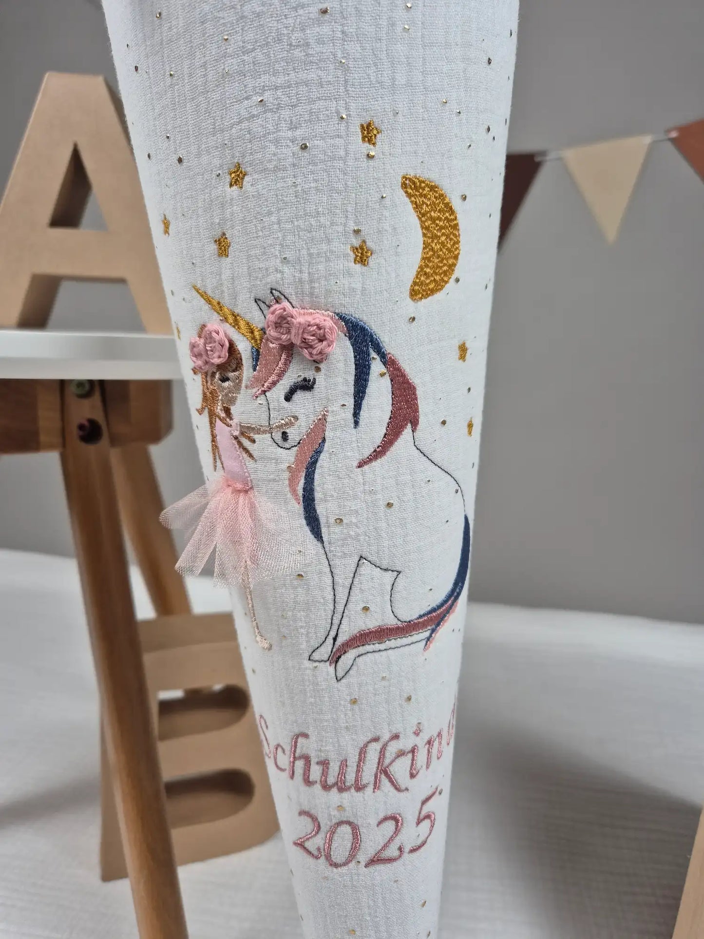 Schultüte Mädchen mit Einhorn