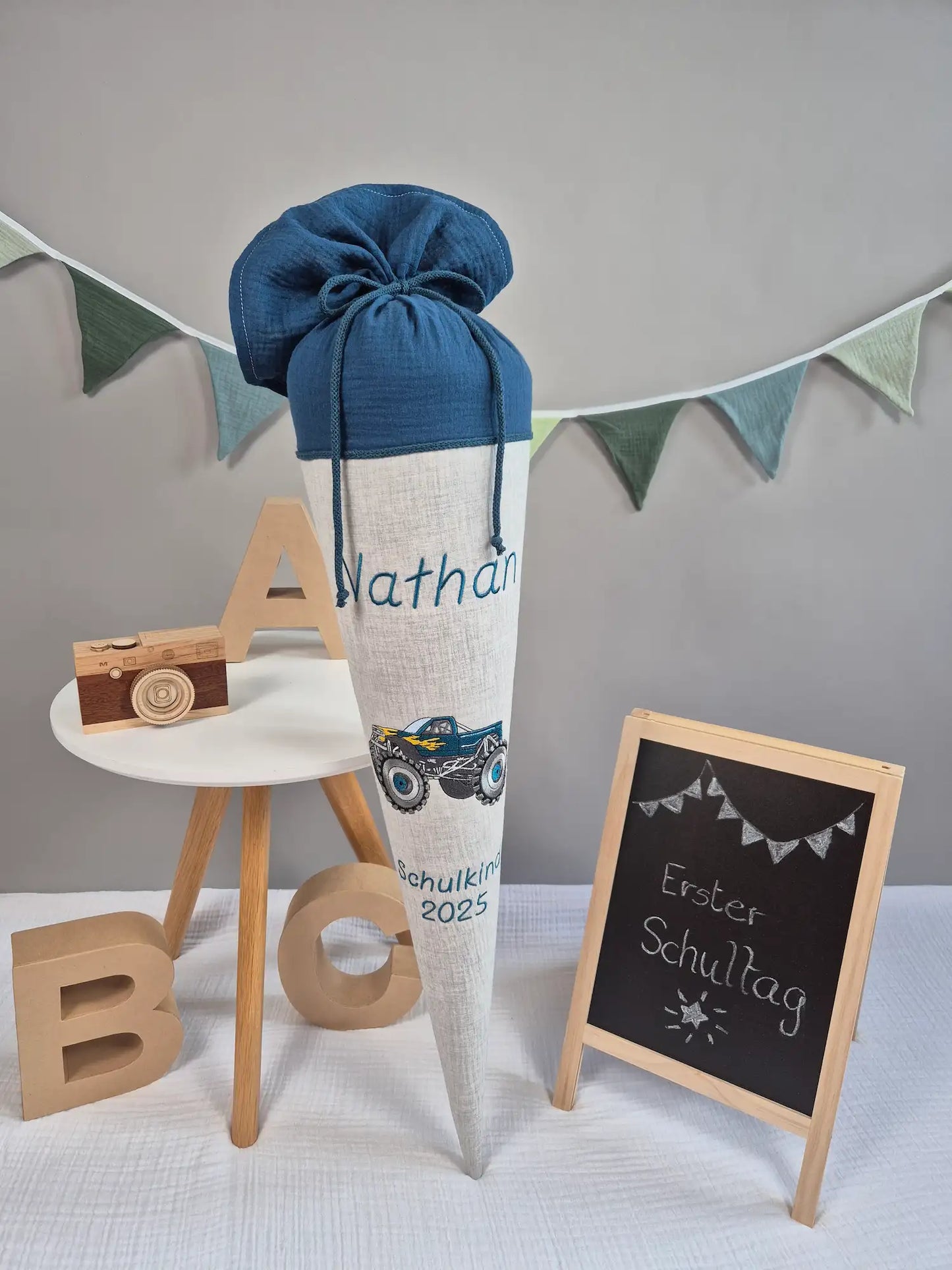 Schultüte Monstertruck