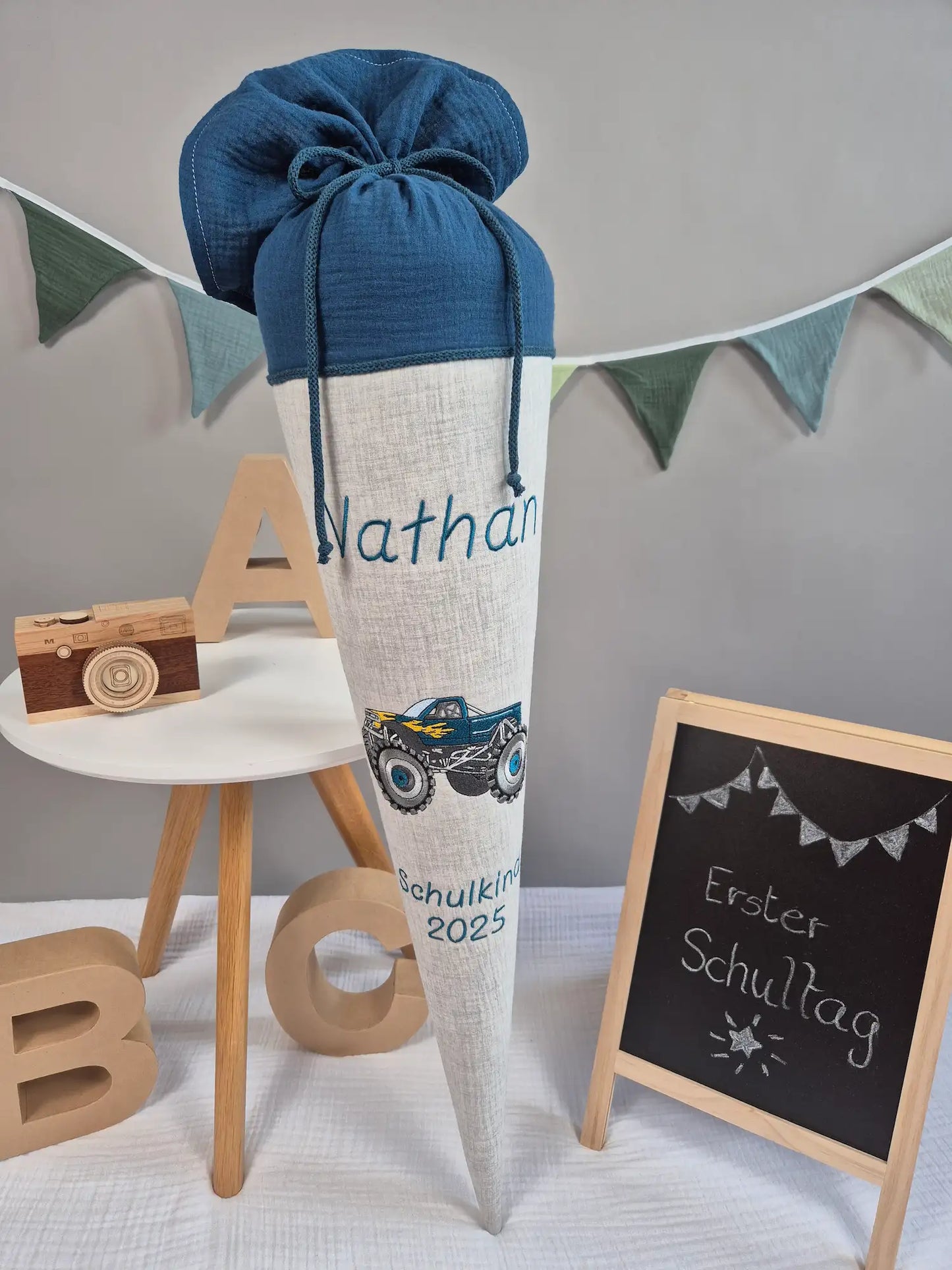 Schultüte Monstertruck