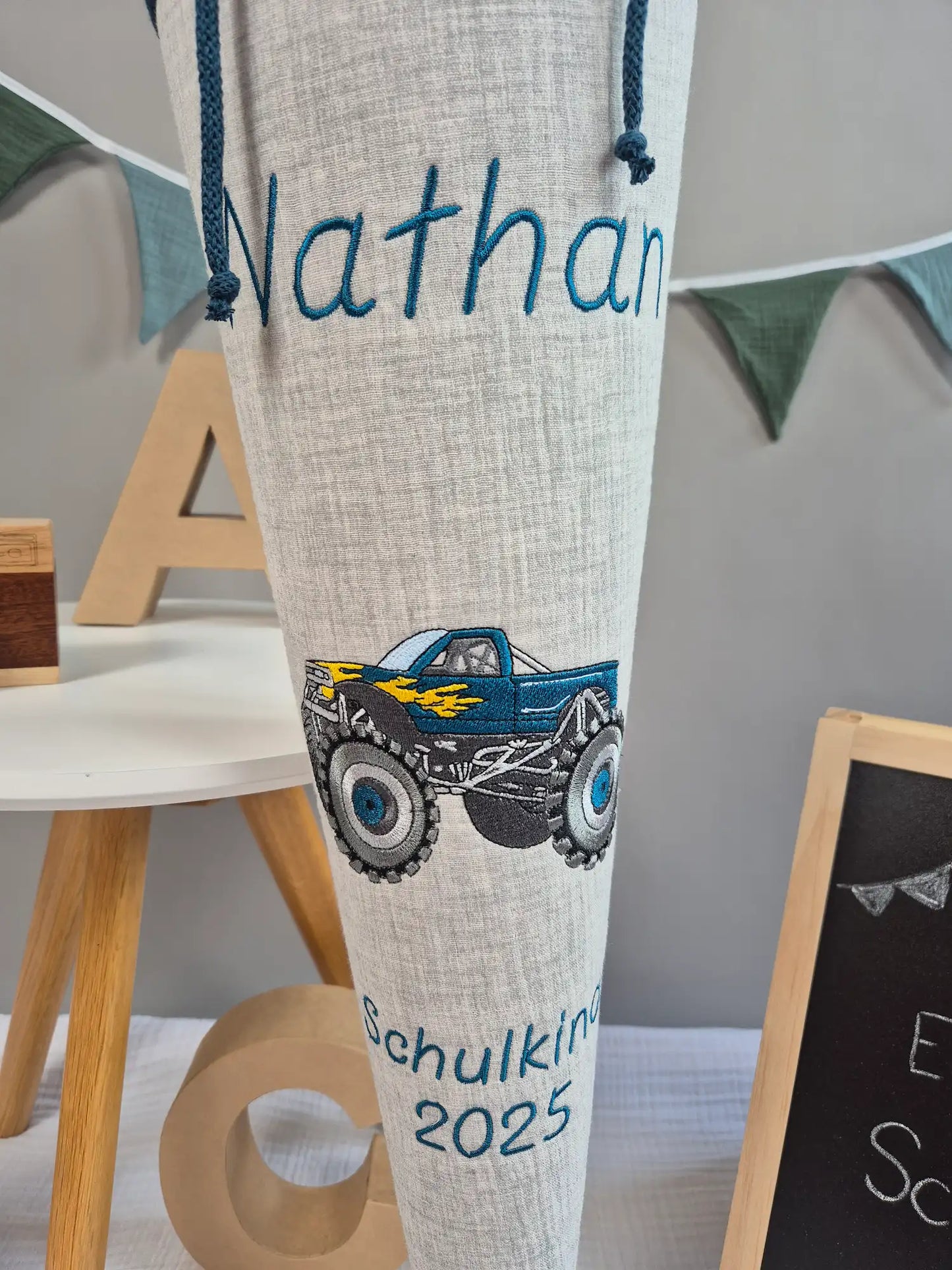 Schultüte Monstertruck